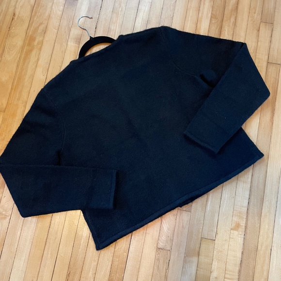 VINEYARD VINES NWT Sweater Knit Lady Jacket Gold Logo Buttons Boxy Fit Preppy - Picture 9 of 12